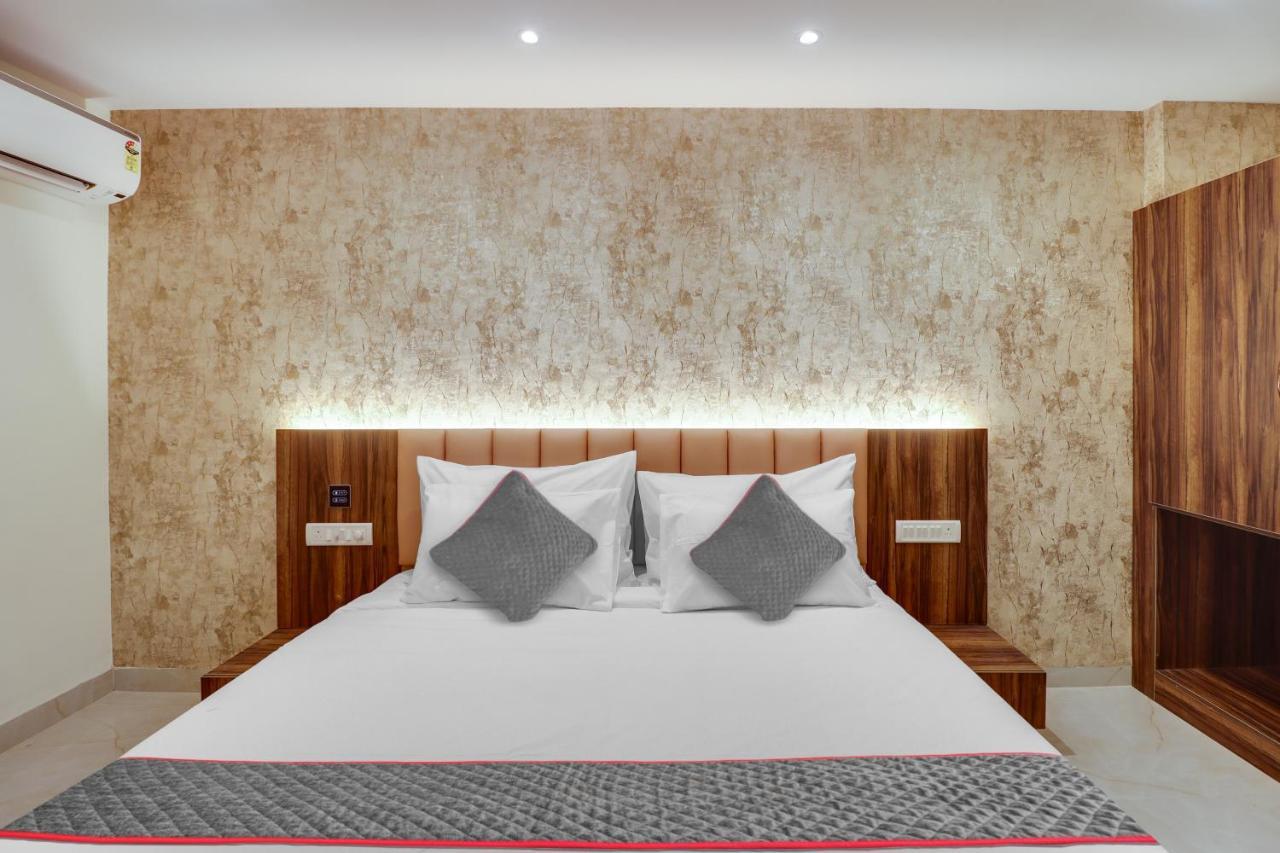 Super Collection O Manu Hotell Bangalore Exteriör bild
